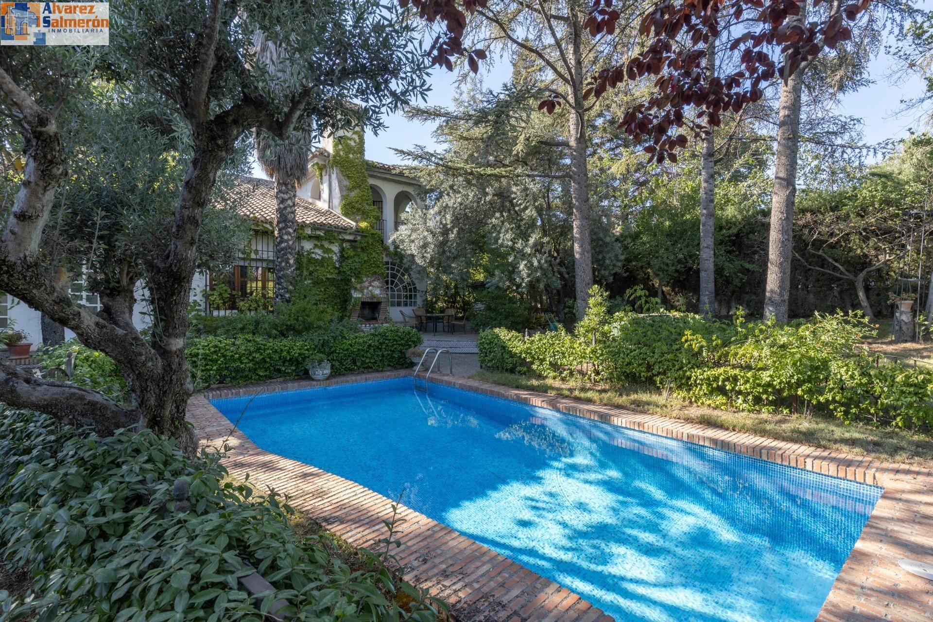 Swimming pool of House or chalet for sale in Albolote  with Heating, Private garden and Parquet flooring