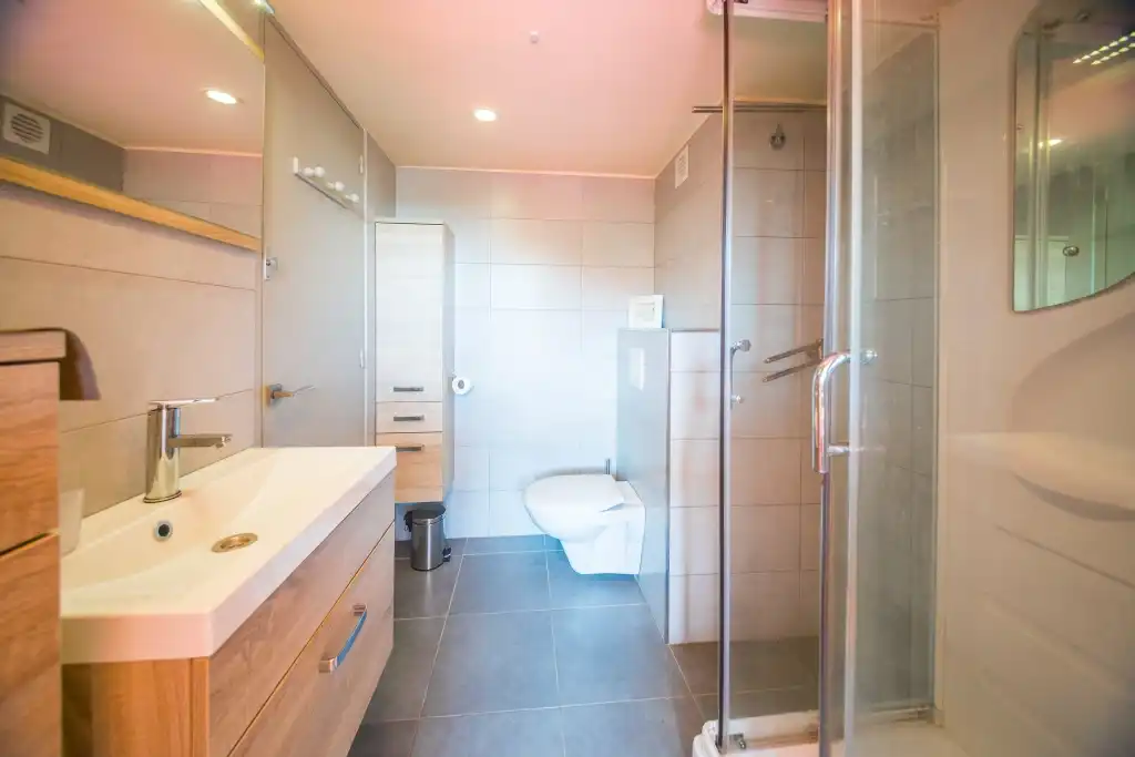 Baño de Piso en venta en Castell d'Aro, Platja d'Aro i s'Agaró con Calefacción, Amueblado y Balcón