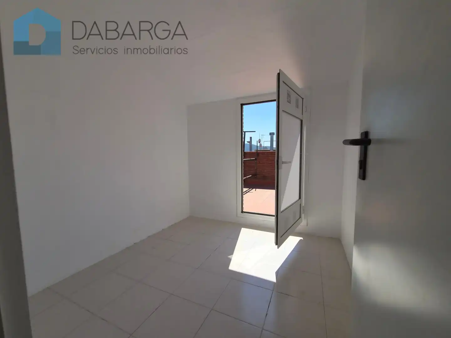 Piso en venta en Ripollet con Calefacción, Trastero y Horno