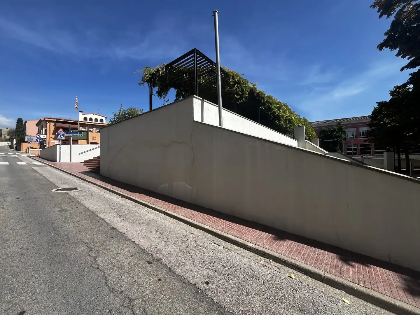 Vista exterior de Local de alquiler en Calonge i Sant Antoni