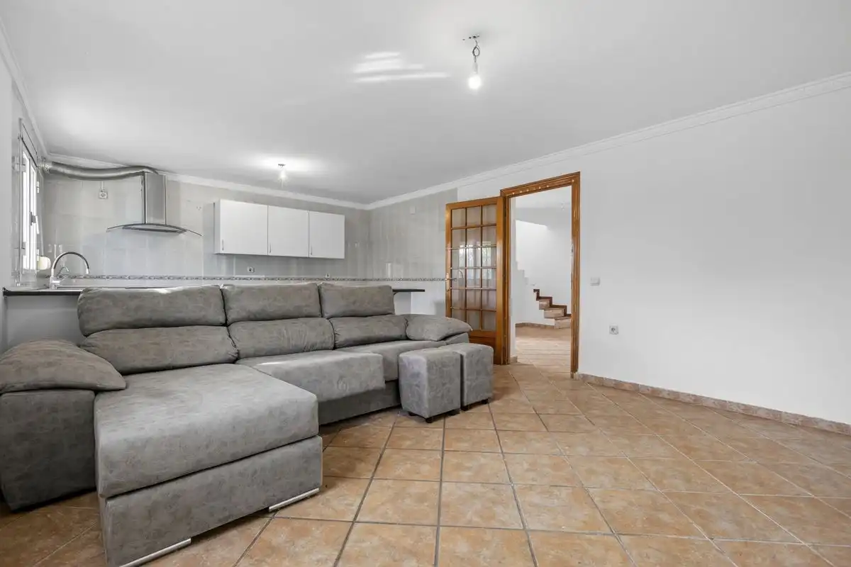 Casa rústica amb terrassa en venda a Carretera Sevilla-Brenes, imagen 4