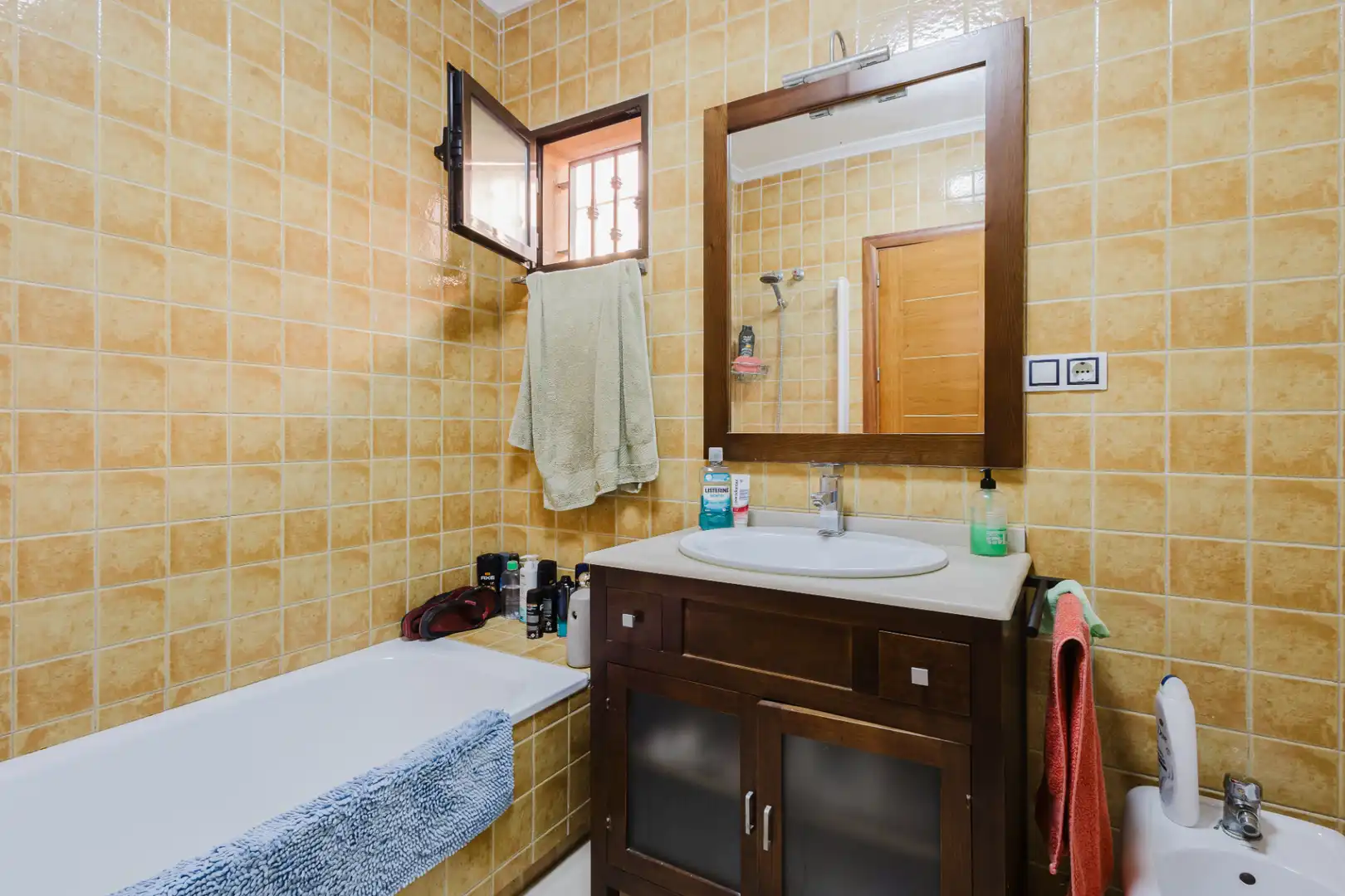 Bany de Casa o xalet en venda en Torrevieja amb Aire condicionat, Jardí privat i Terrassa