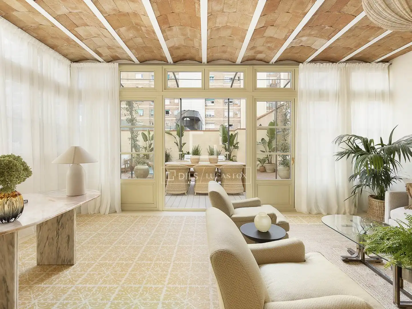 Living room of Flat for sale in Barcelona  with Air Conditioner, Heating and Parquet flooring