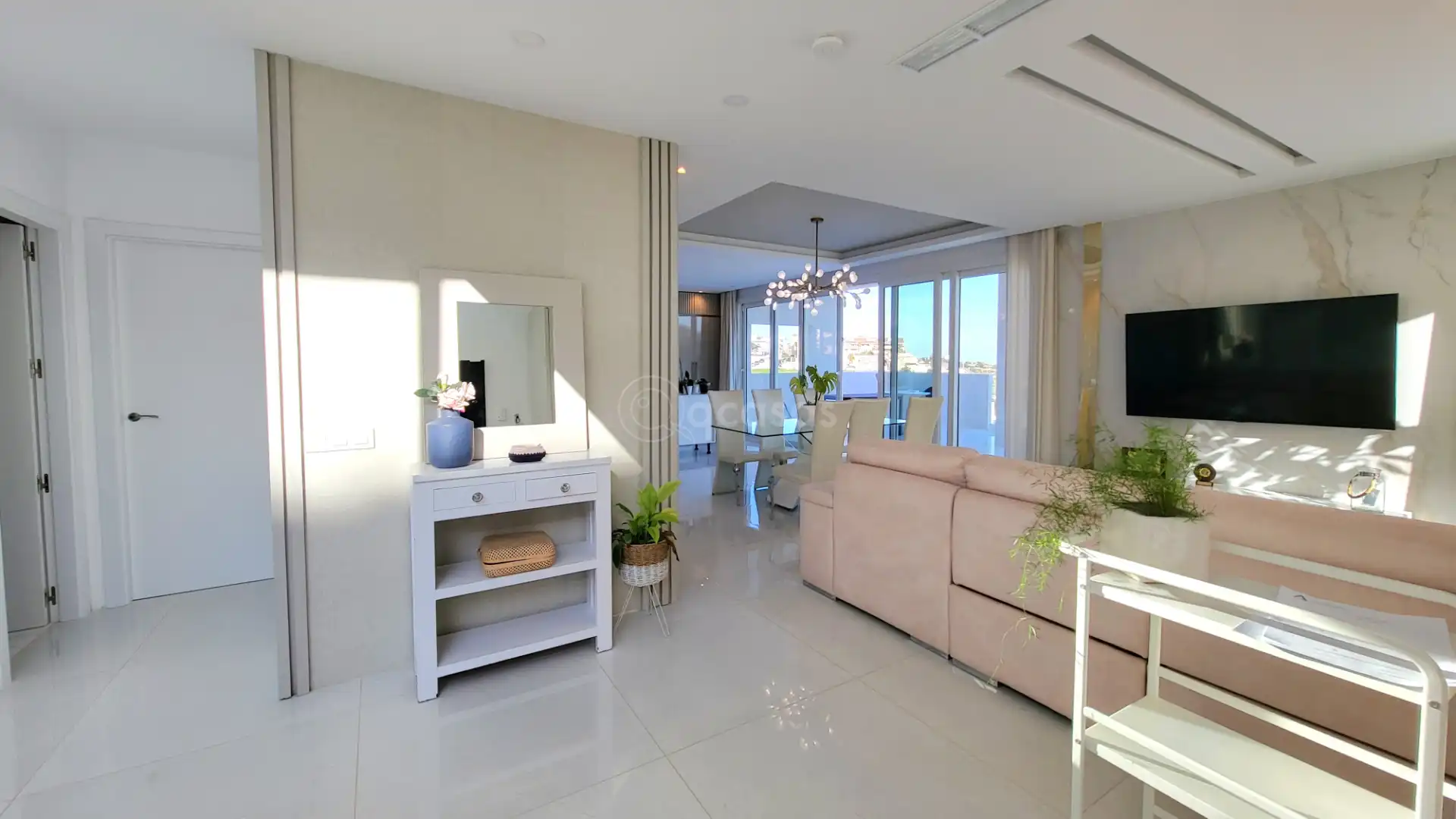Sala de estar de Casa o chalet en venta en Benalmádena con Aire acondicionado, Calefacción y Jardín privado