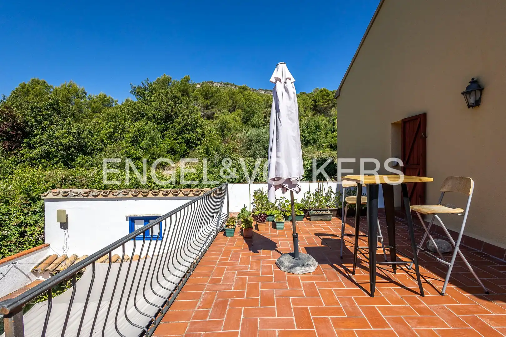 Terrassa de Casa o xalet en venda en Torrelles de Foix amb Calefacció, Jardí privat i Terrassa