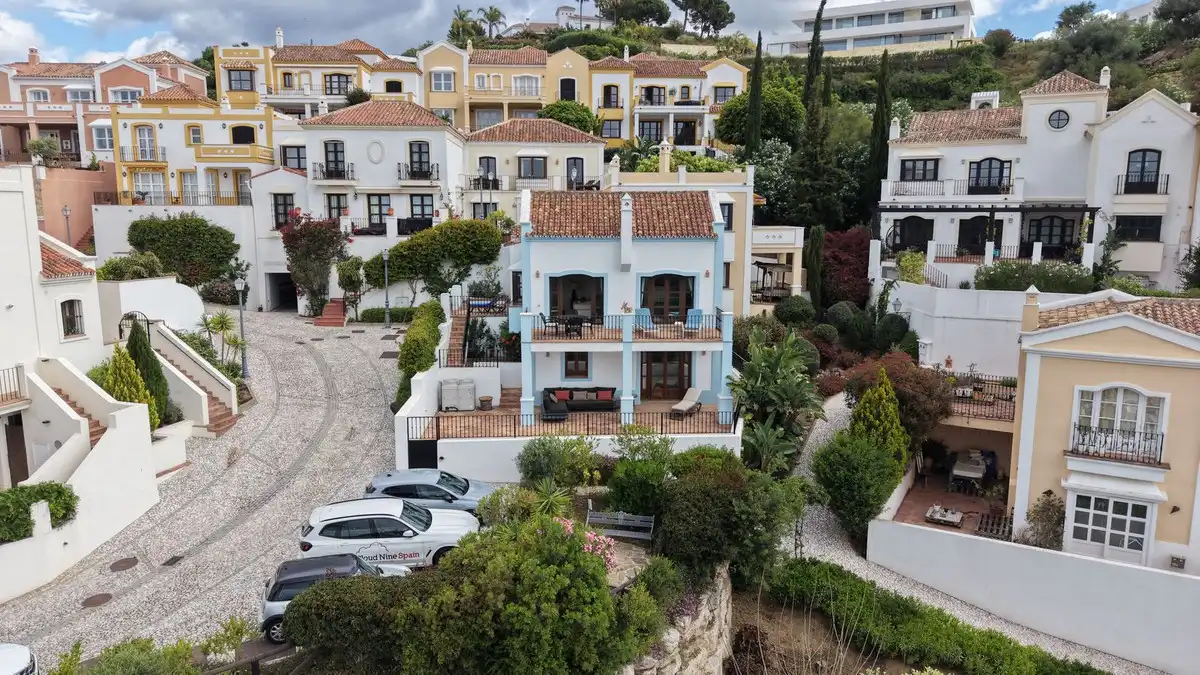 Adossat en venda a Benahavís pueblo