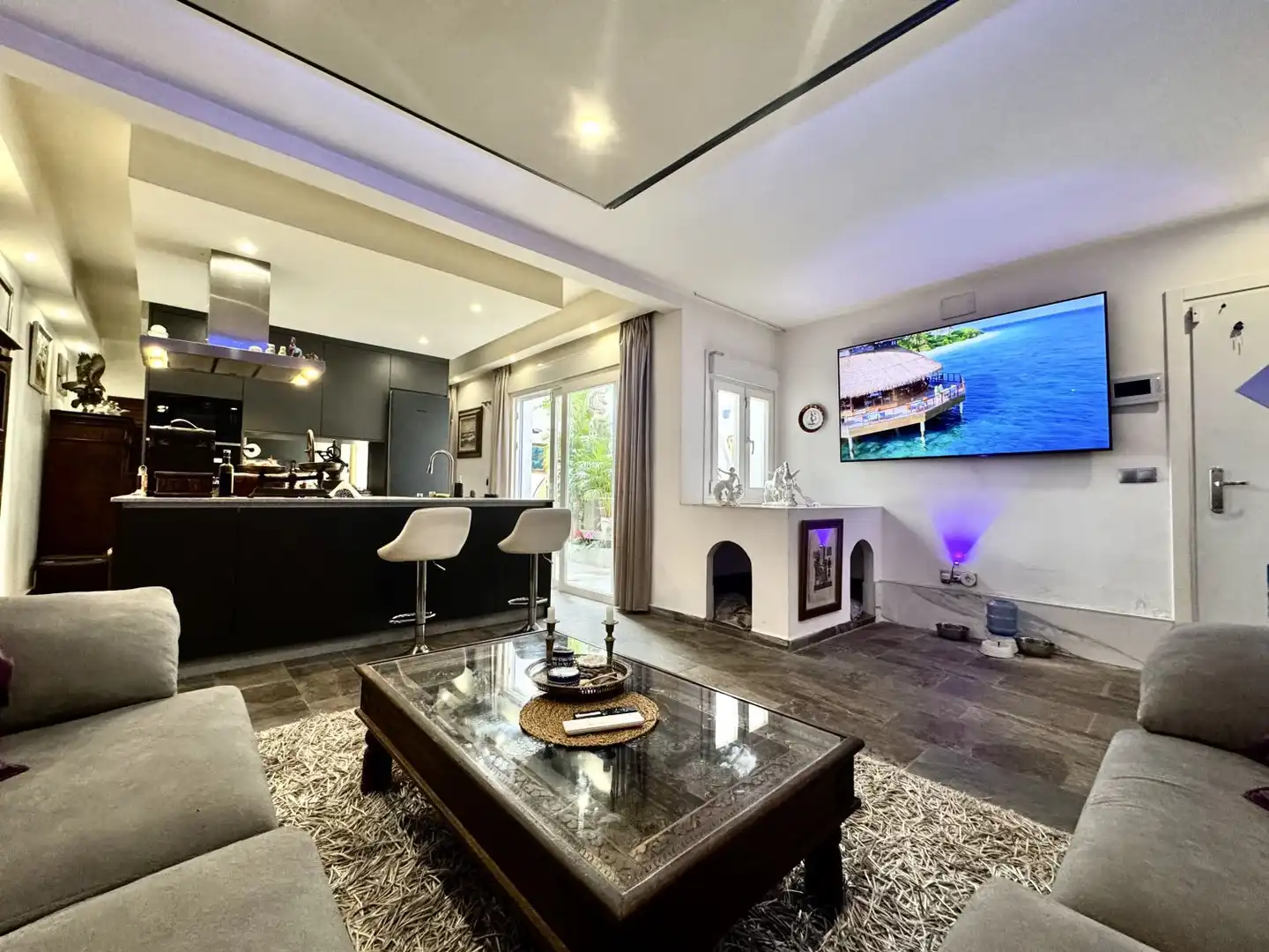 Sala de estar de Edificio en venta en Torremolinos