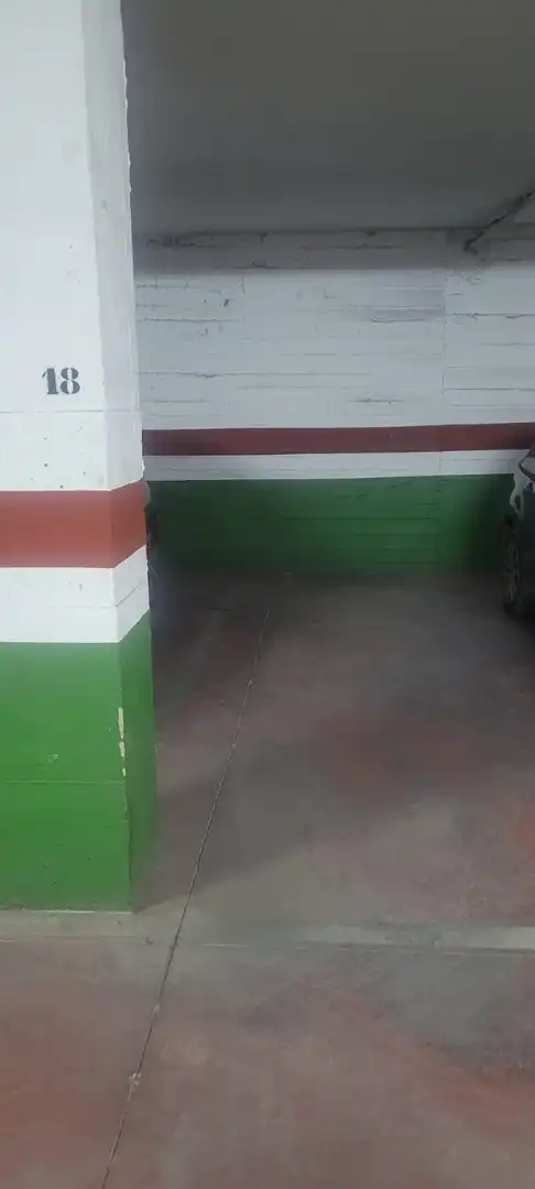 Parkplatz zum Verkauf in Núcleo urbano, imagen 6