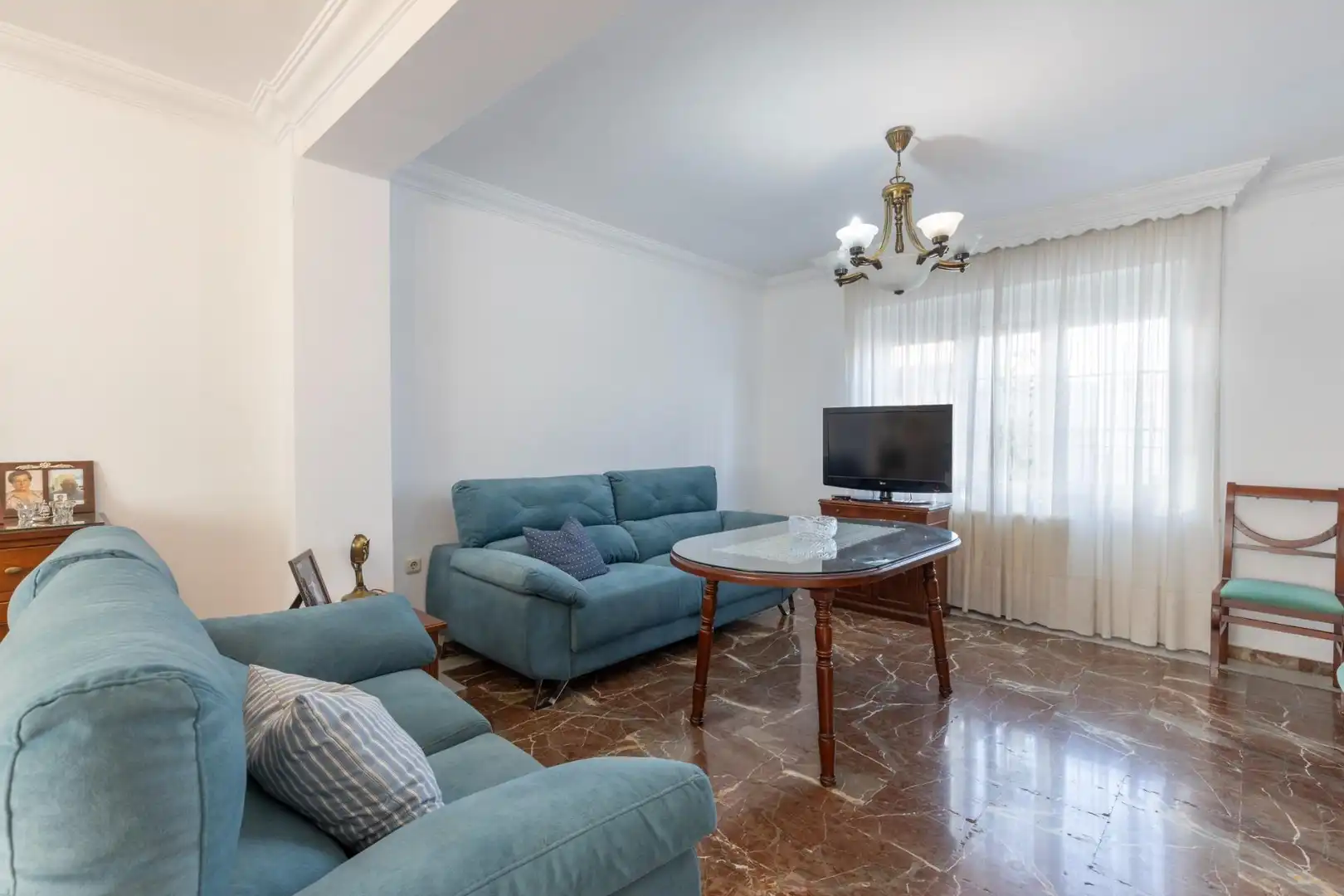 Sala de estar de Casa o chalet en venta en Las Gabias con Calefacción, Trastero y Balcón