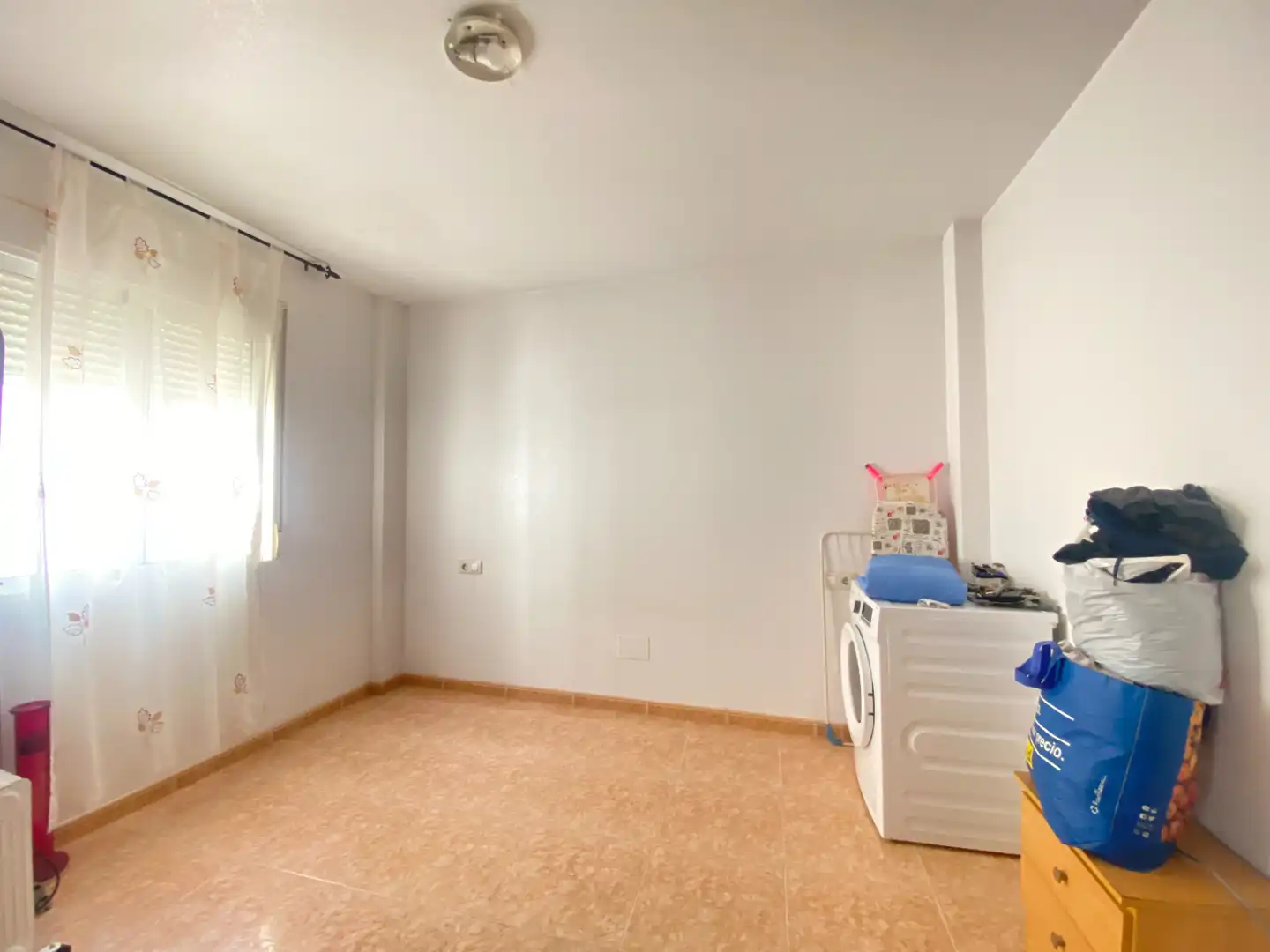 Dormitori de Apartament en venda en Águilas amb Moblat, Forn i Rentadora