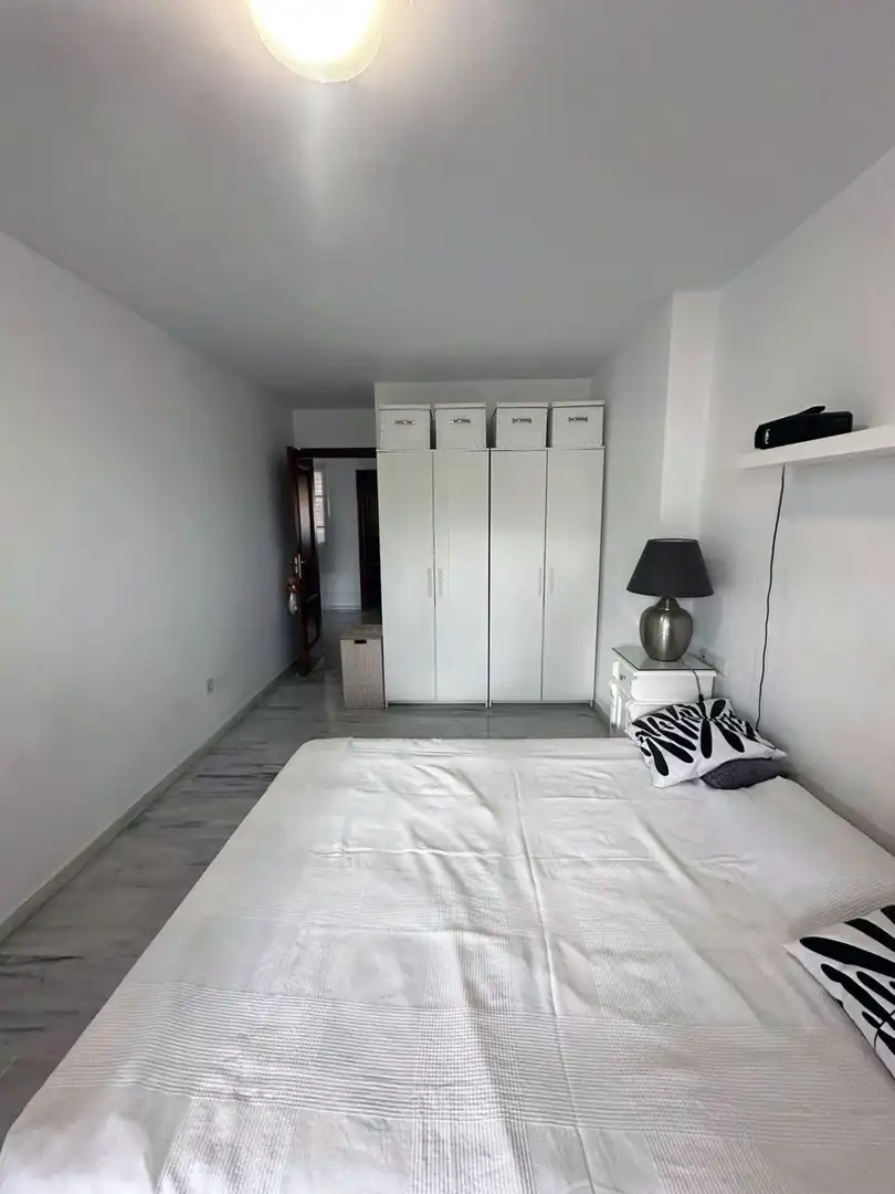 Habitación de Piso en venta en Benalmádena con Calefacción, Terraza y Piscina comunitaria