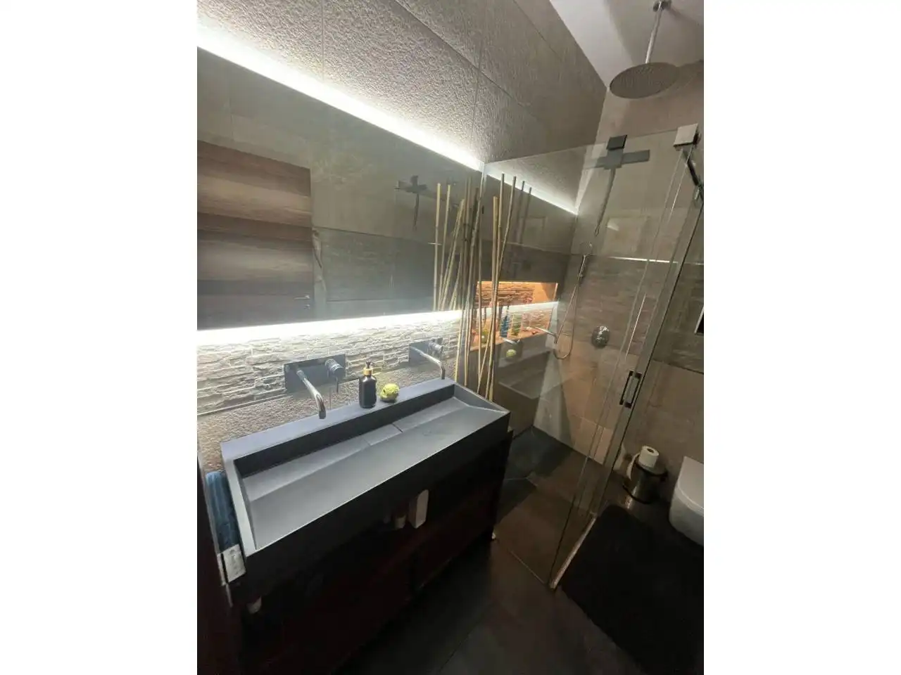 Bathroom of Flat for sale in Guadalajara  with Air Conditioner, Heating and Storage room