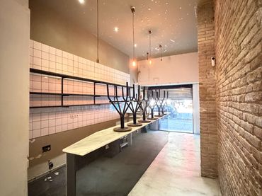 Gewerbefläche zum Verkauf in Carrer d'Entença 33