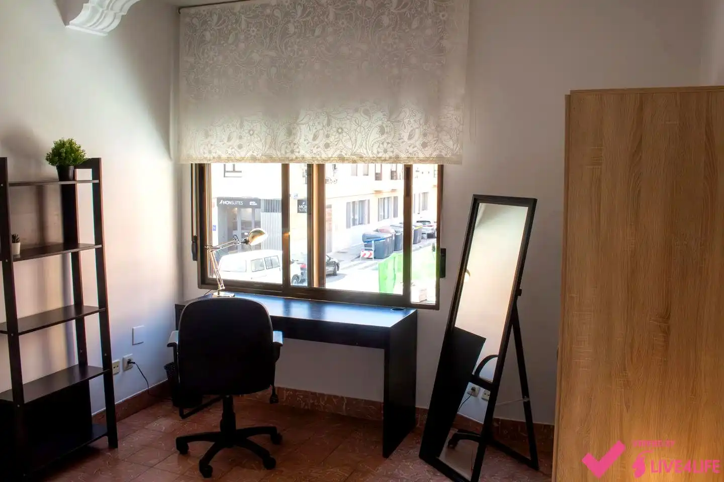 Schlafzimmer von Wohnung zur untervermieten in Valencia mit Möbliert