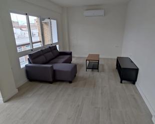 Living room of Flat to rent in  Murcia Capital  with Air Conditioner and Balcony