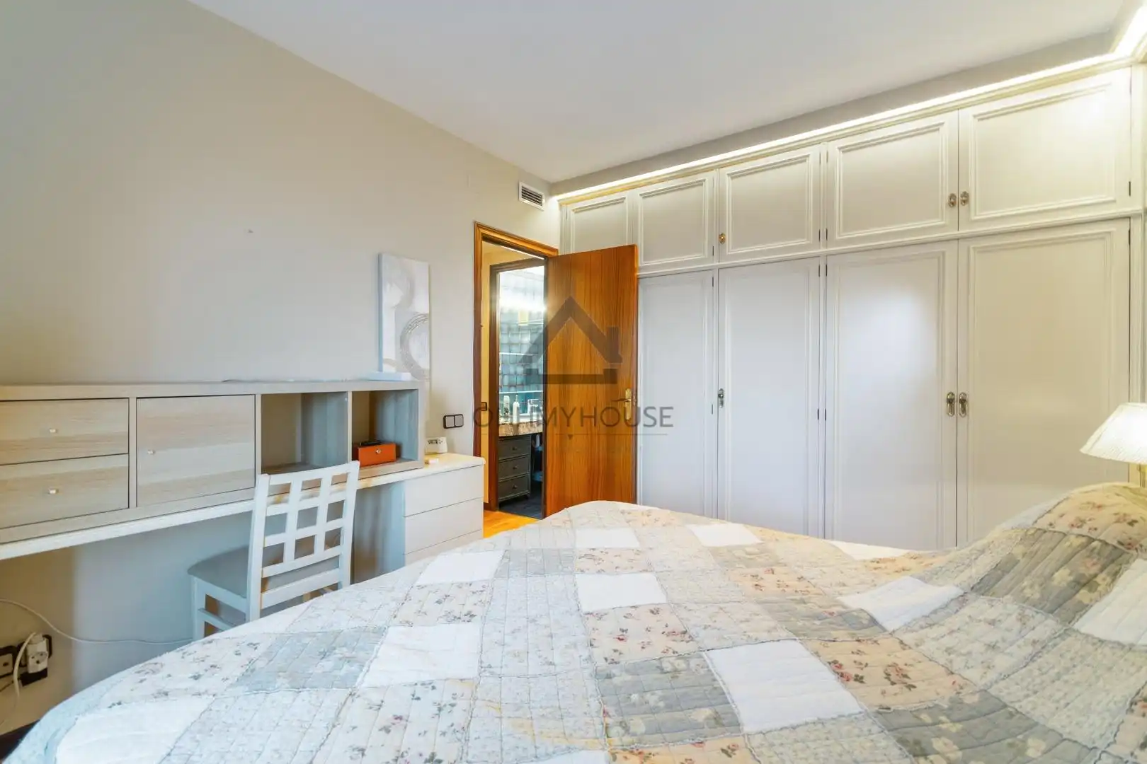 Dormitori de Apartament en venda en Horta - Guinardó