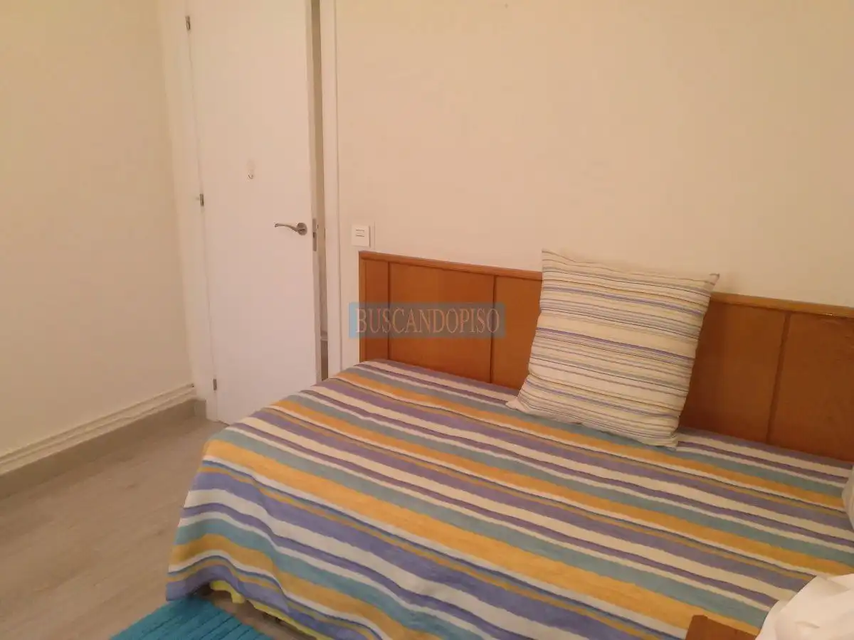 Bedroom of Apartments for rent in  Logroño  with Heating, Parquet flooring and Terrace