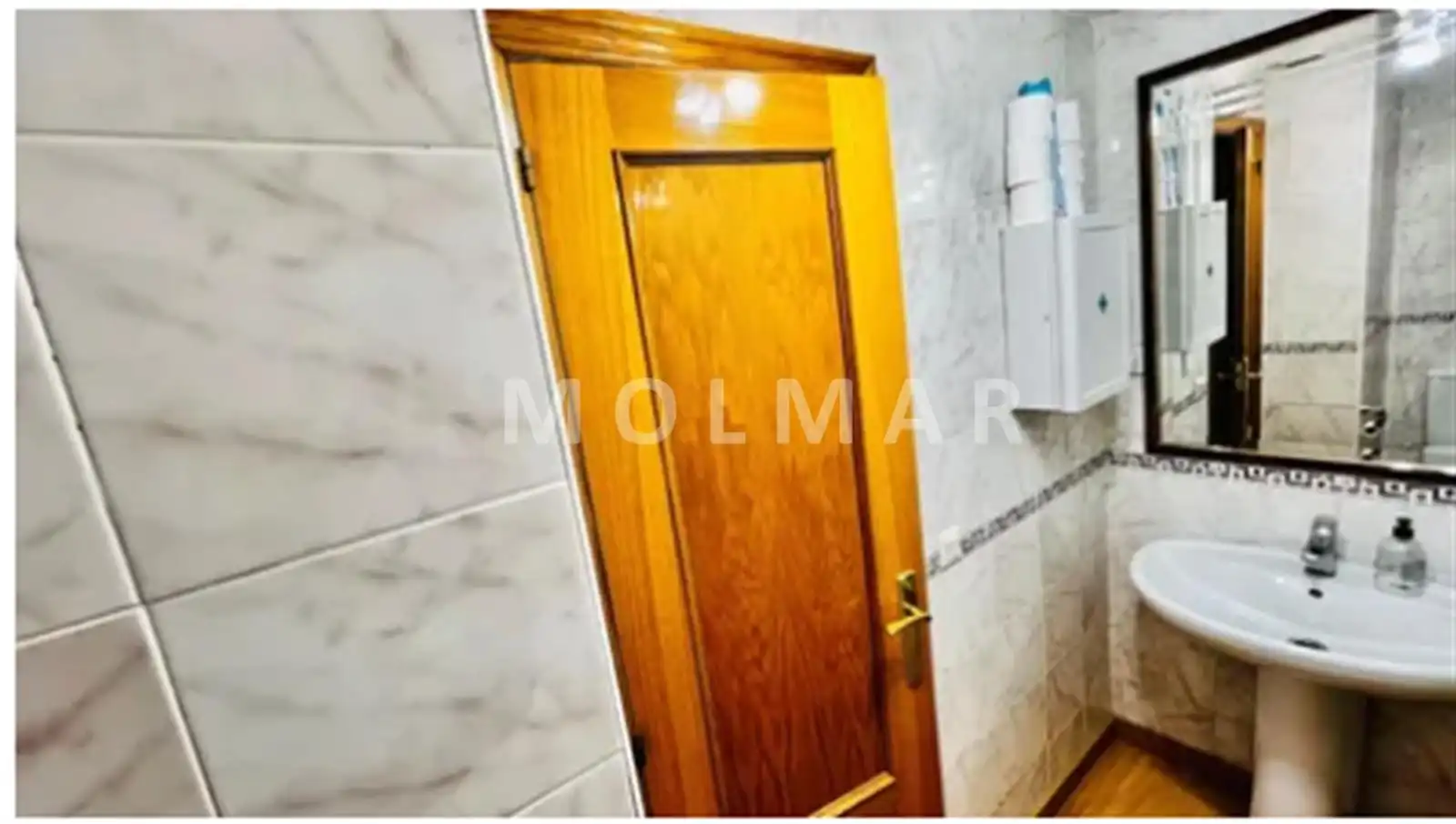 Baño de Apartamento en venta en Sagunto / Sagunt con Aire acondicionado y Amueblado