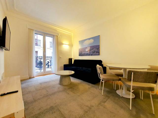 Piso en Alquiler en N/A en Cortes - Huertas