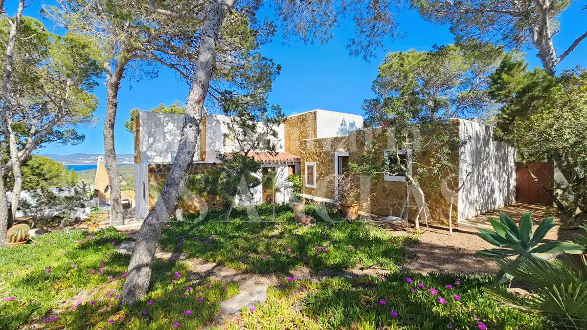 Vista exterior de Casa o xalet en venda en Sant Josep de sa Talaia amb Aire condicionat, Terrassa i Traster