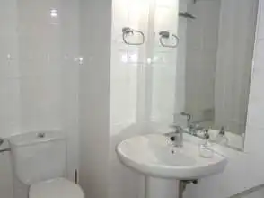 Bathroom of Flat for rent in Gijón   with Heating, Parquet flooring and Furnished