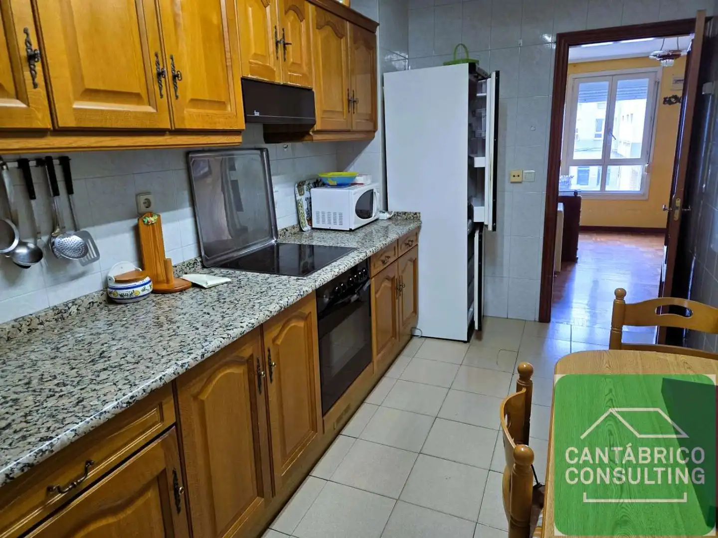 Cocina de Piso en venta en Navia con Calefacción, Parquet y Terraza