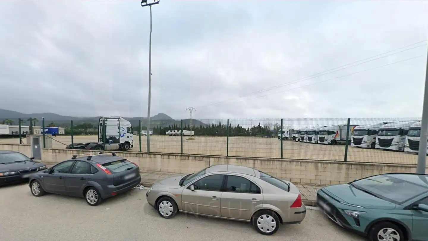 Aparcament de Nau industrial de lloguer en Xeresa
