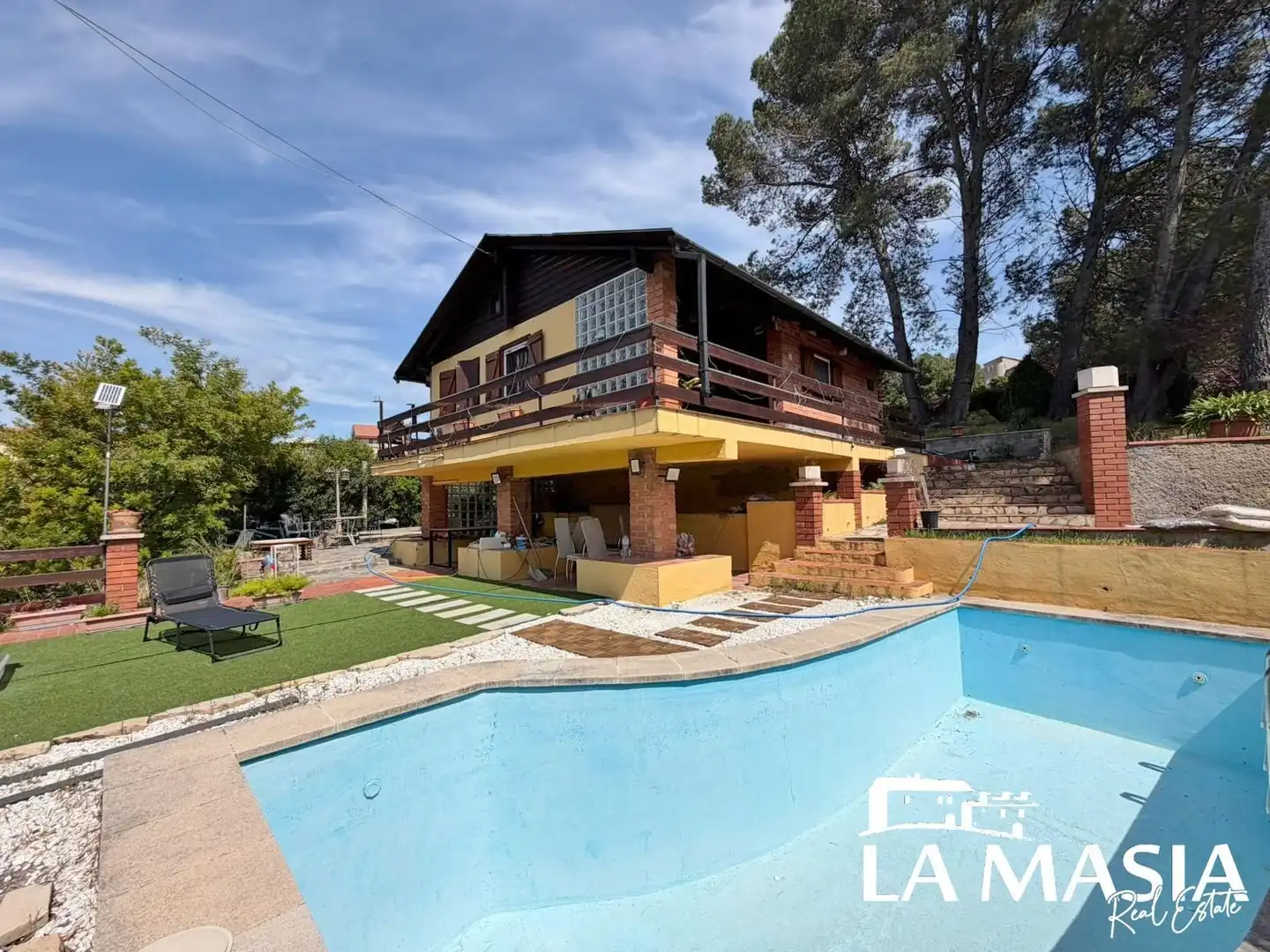 Exterior view of Houses for sale in Piera  with Private garden and Swimming Pool