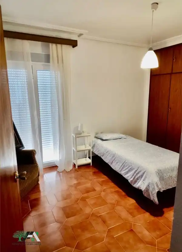 Schlafzimmer von Residential zur Miete in Baeza, Jaén