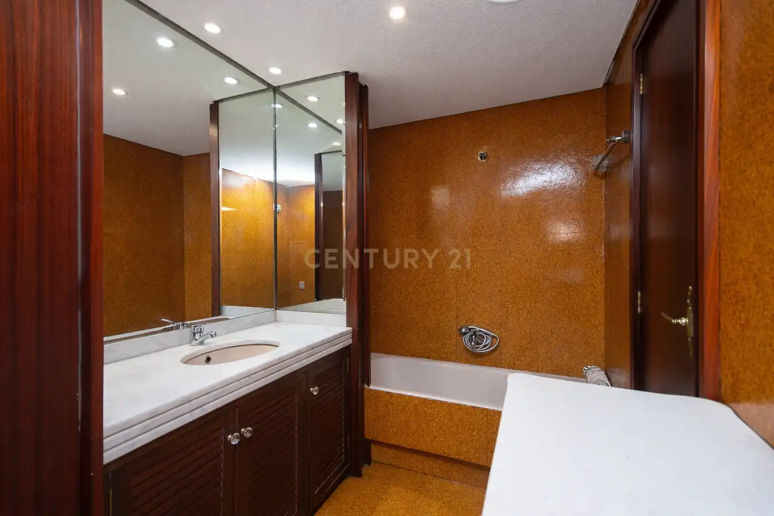 Bany de Pis en venda en Alicante / Alacant amb Aire condicionat