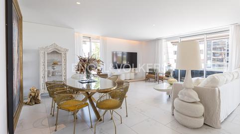 Foto 2 de Apartament en venda a Prado de Somoaguas, Madrid