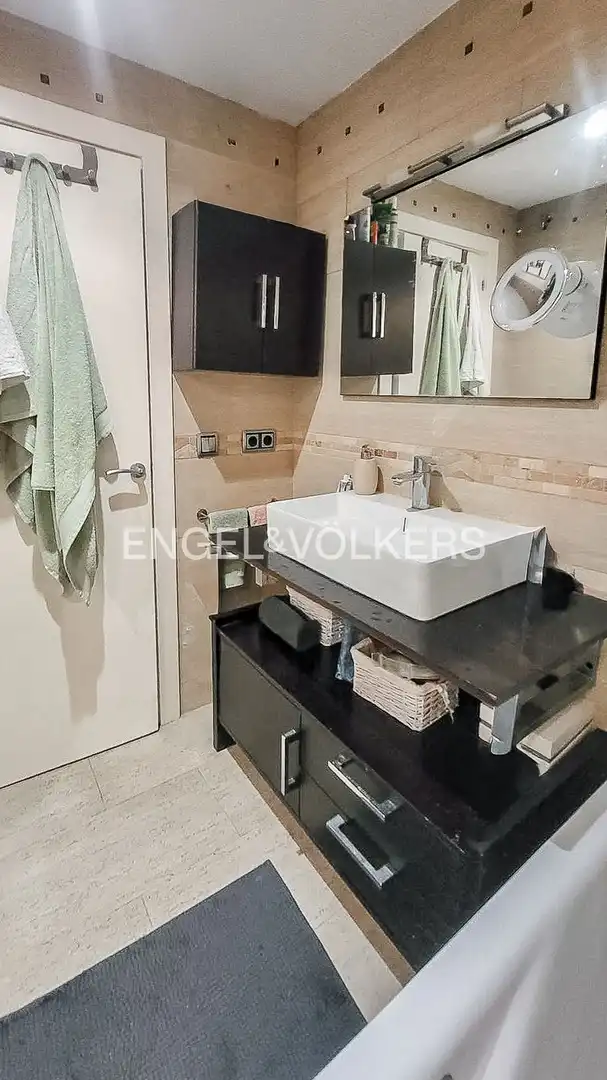 Bathroom of Flat for rent in Gavà  with Air Conditioner, Heating and Swimming Pool