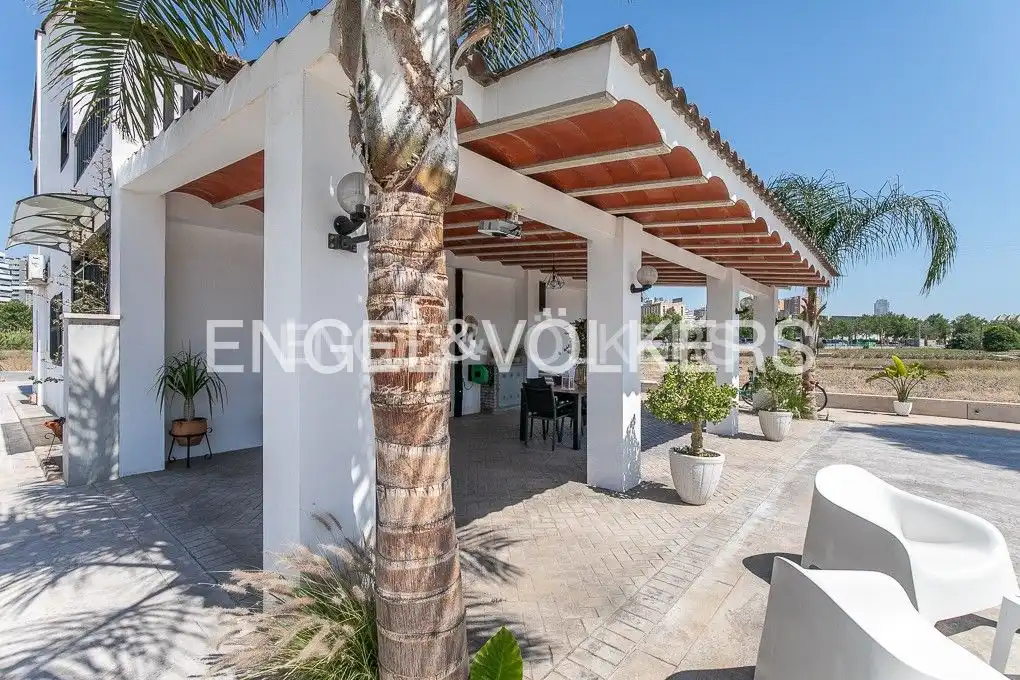 Terraza de Casa o chalet en venta en Valencia con Aire acondicionado, Calefacción y Jardín privado