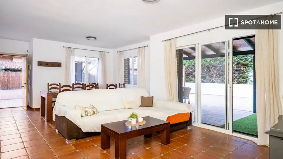 Habitació a Riba-roja de Túria