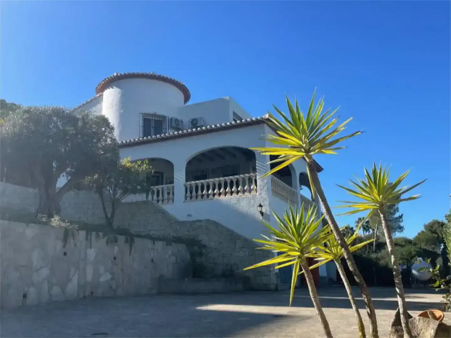Vista exterior de Casa o xalet en venda en Jávea / Xàbia amb Aire condicionat, Terrassa i Piscina