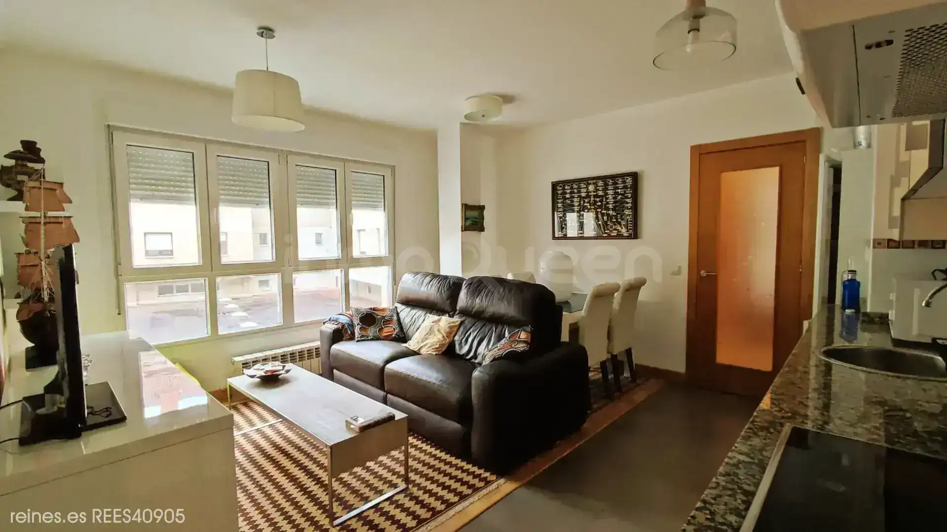 Living room of Flat for sale in Soto del Barco  with Heating and Furnished