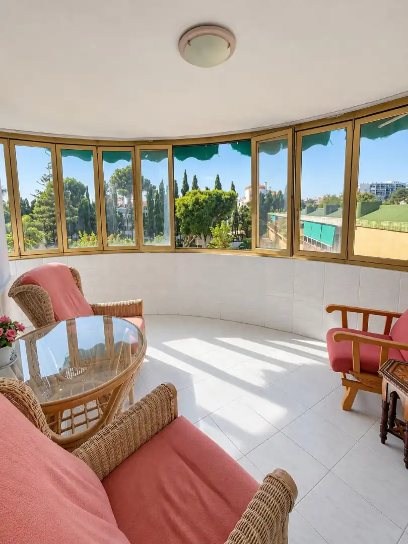 Terraza de Piso en venta en Torremolinos con Terraza, Amueblado y Lavadora