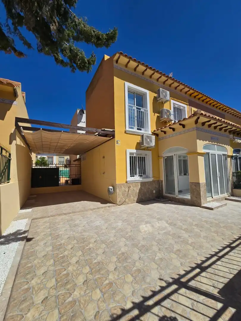 Exterior view of Duplex for sale in Torrevieja