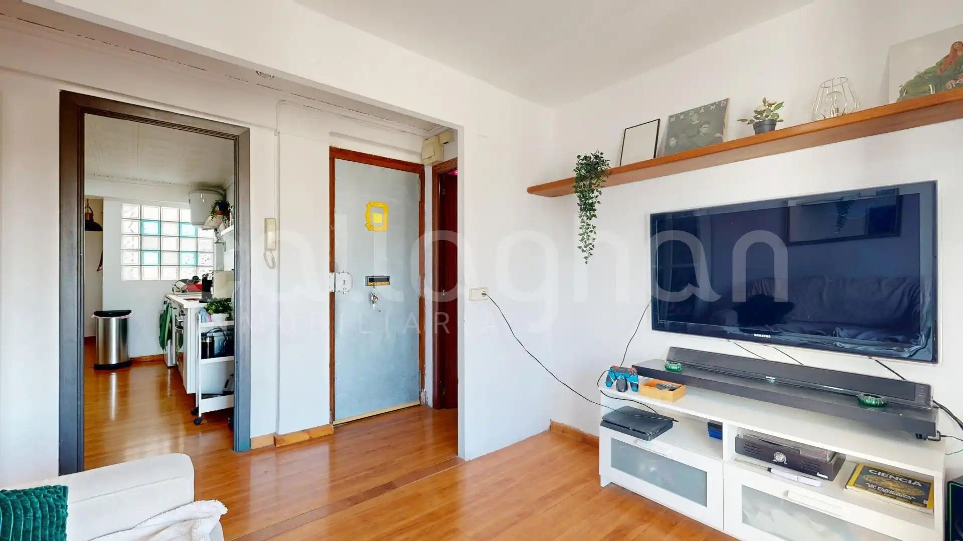 Wohnzimmer von Wohnung zum Verkauf in Rocafort mit Balkon