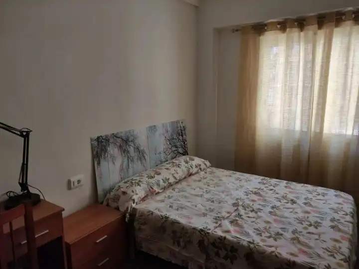 Bedroom of Flat for rent in Valencia  with Air Conditioner, Furnished and Oven