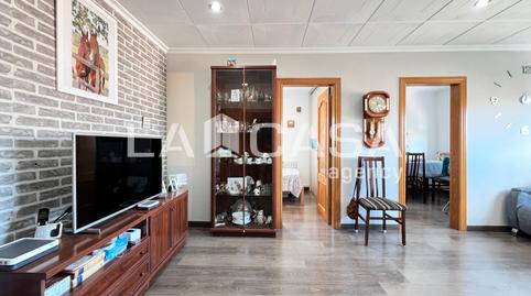 Foto 4 de Piso en venta en Calle Atlantida, Llefià, Barcelona