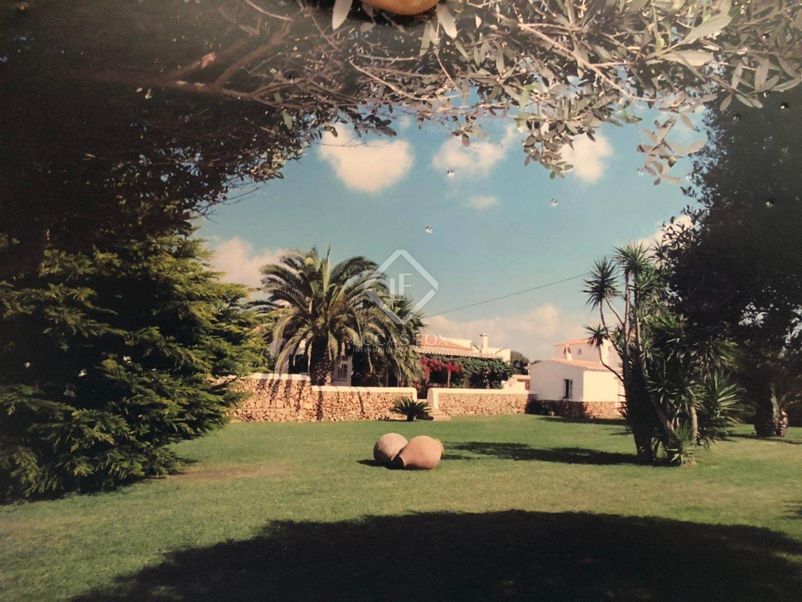 Jardí de Finca rústica en venda en Es Castell amb Aire condicionat, Calefacció i Jardí privat