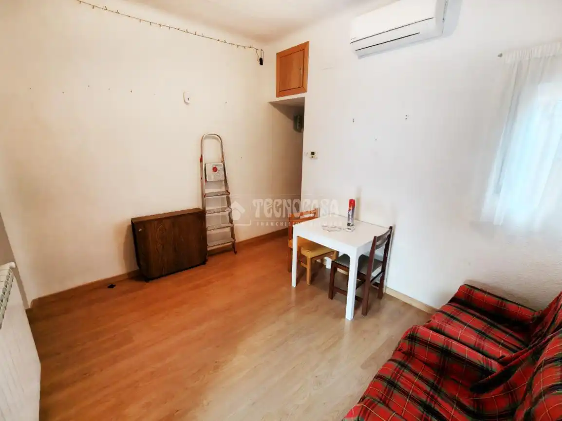 Edificio en venta en Almendrales