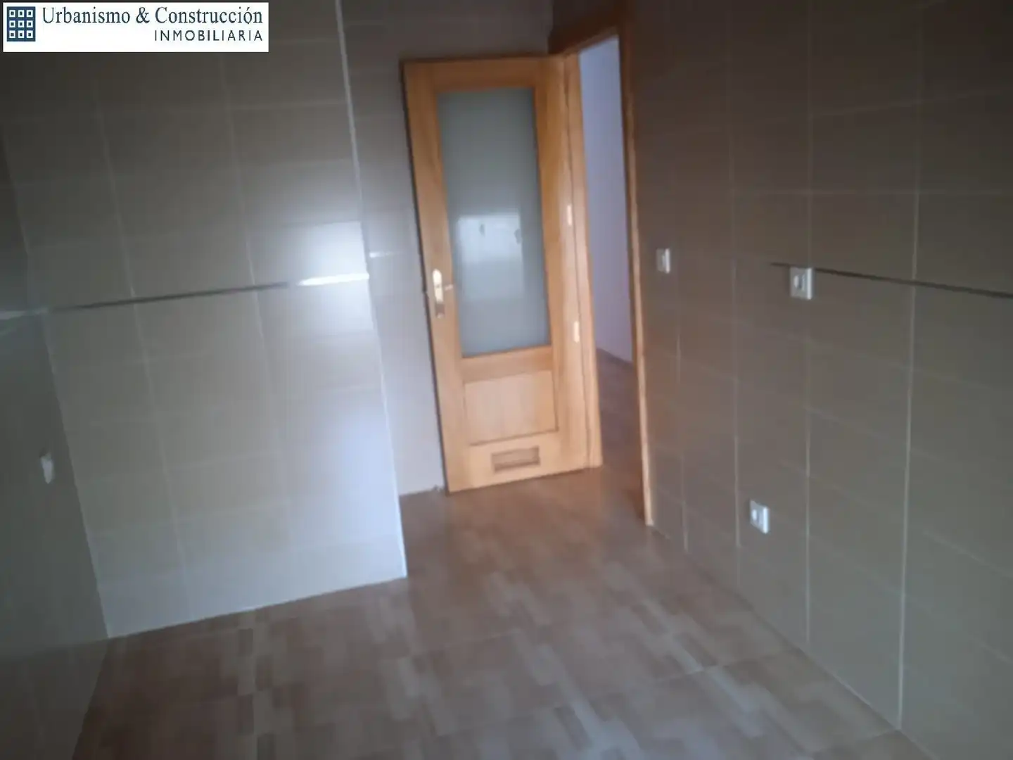 Einfamilien-Reihenhaus zum Verkauf in Piedrabuena mit Klimaanlage, Parkett und Terrasse