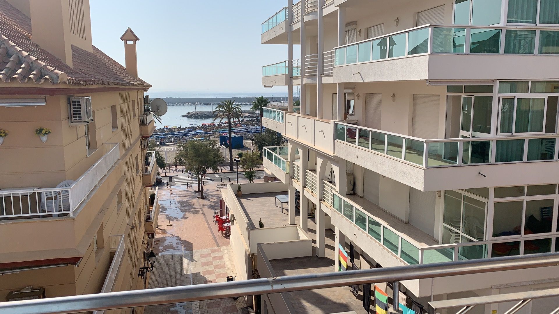Vista exterior de Pis de lloguer en Fuengirola amb Calefacció, Parquet i Moblat