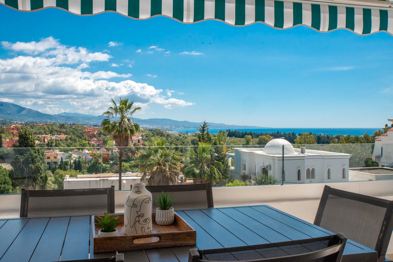 Terrace of Apartment for sale in Marbella  with Terrace, Storage room and Furnished