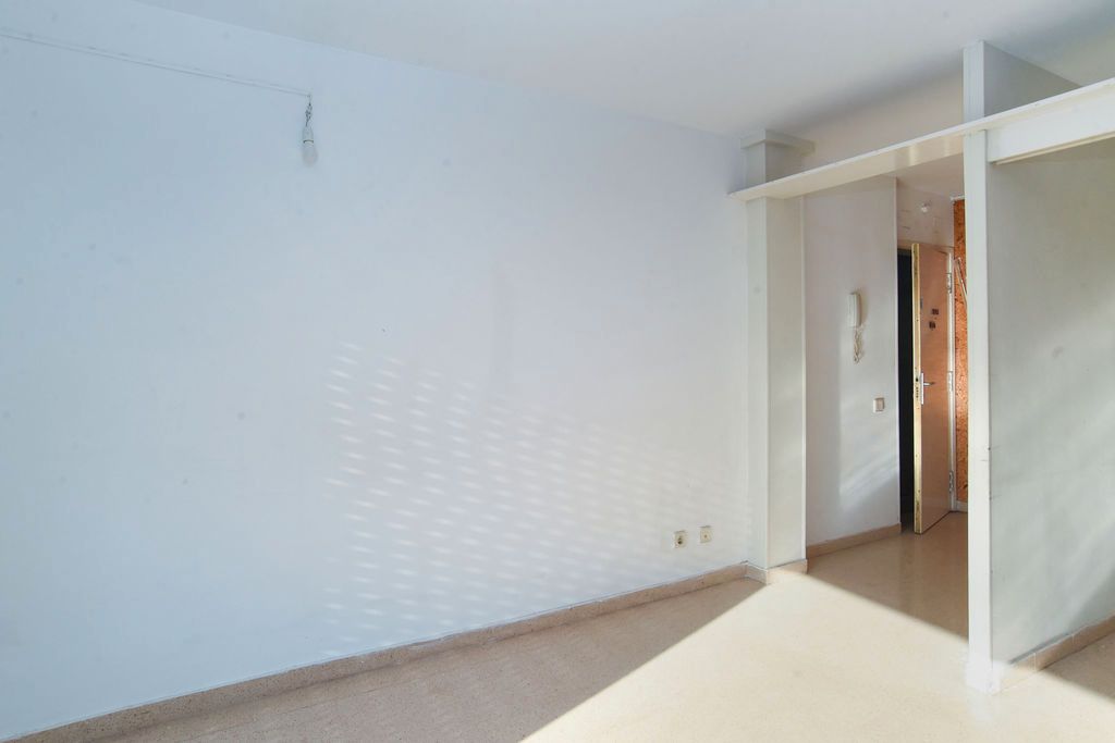 Flat for sale in RAMON VALL, Navàs