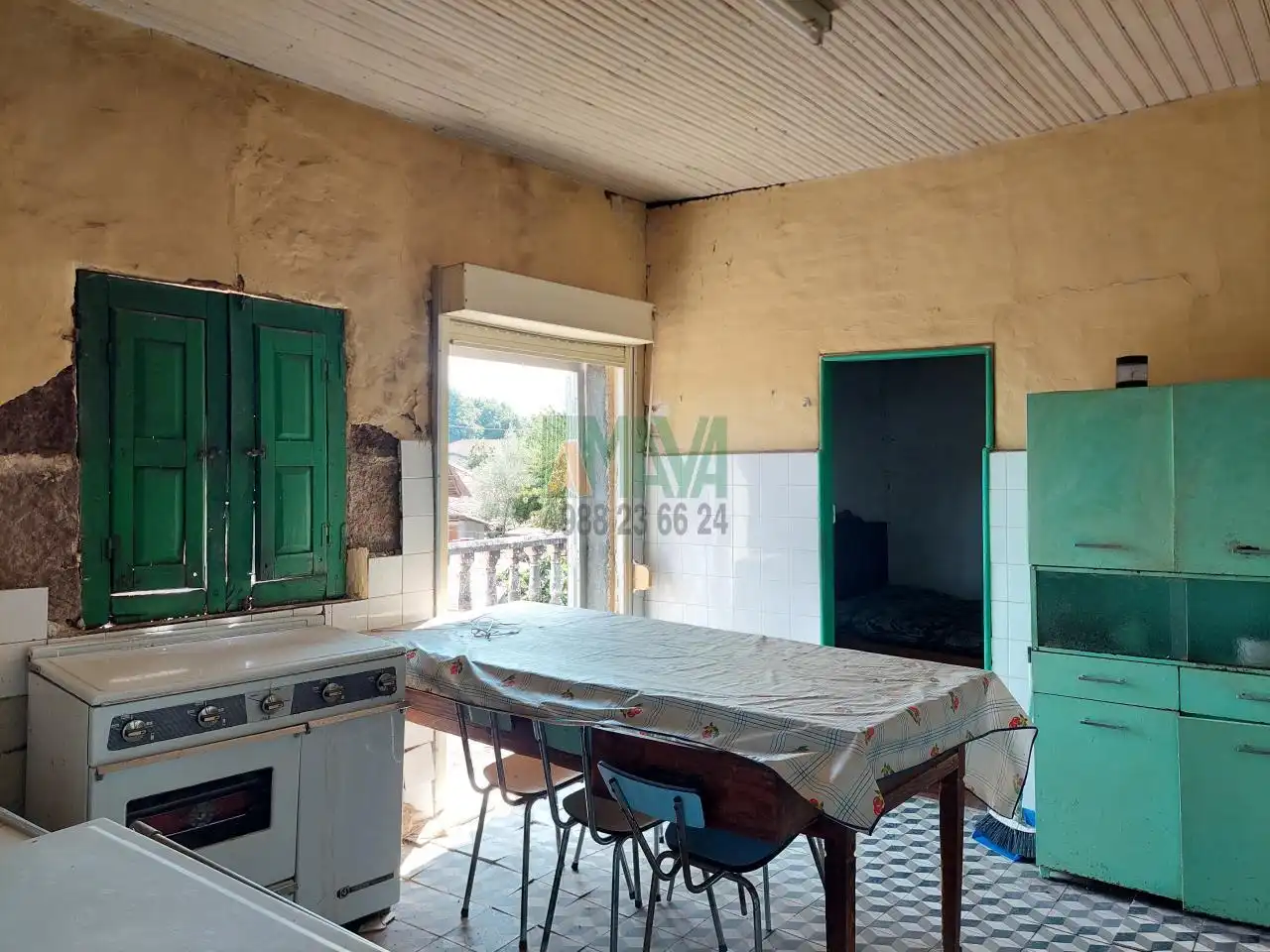 Country homes for sale in Amoeiro