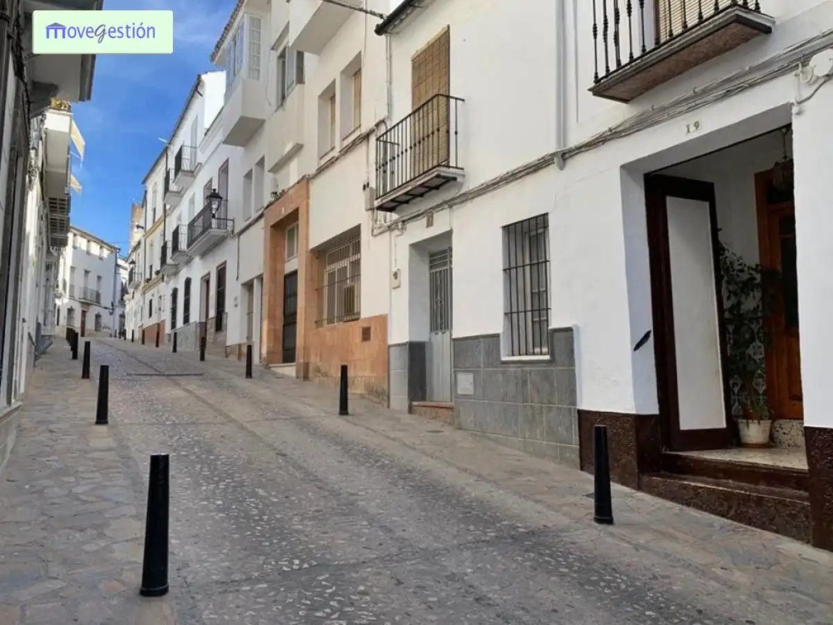 Vista exterior de Casa o xalet en venda en Ubrique amb Traster