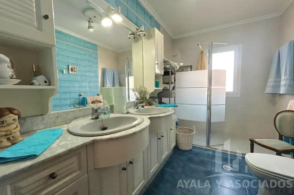 Casa adosada en venta en La Magdalena - Molinos Marfagones
